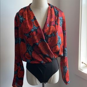 Zara flower bodysuit size Small